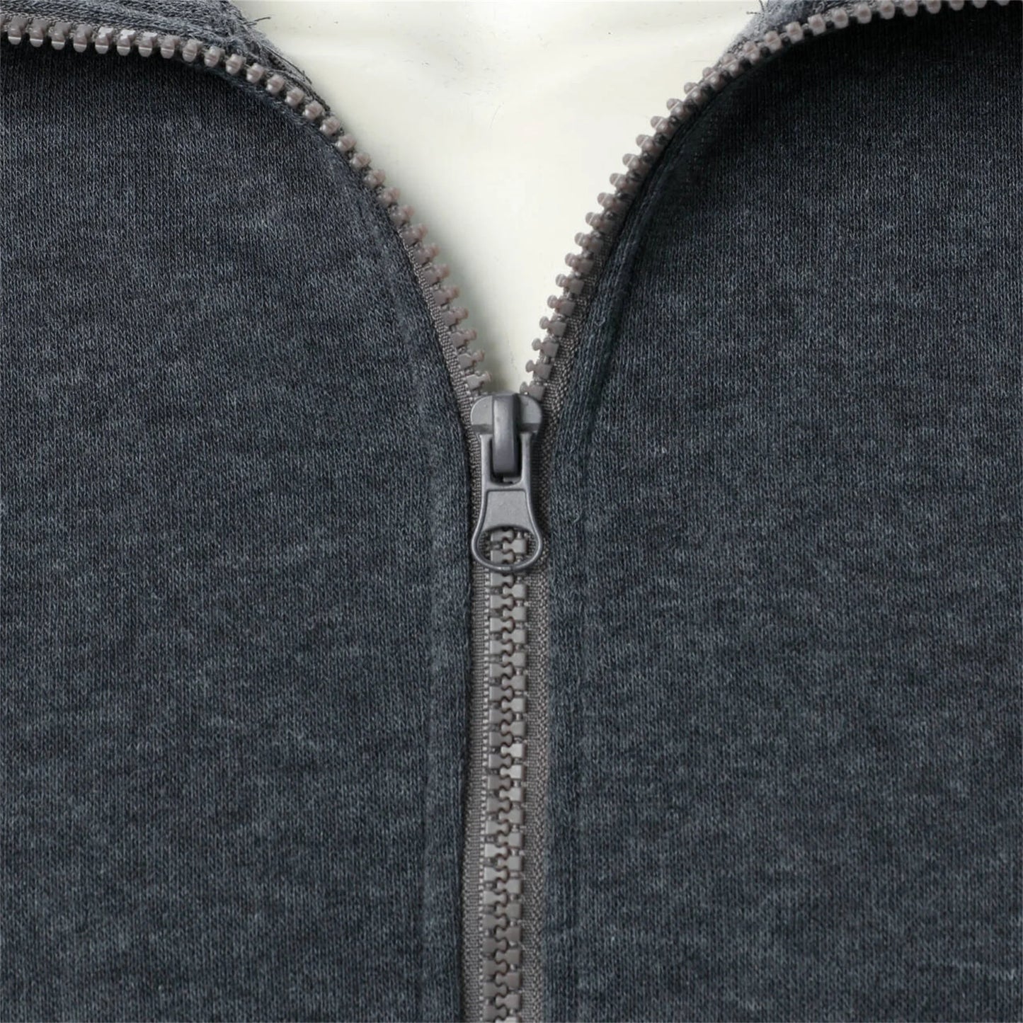 Brisk luxe zipper