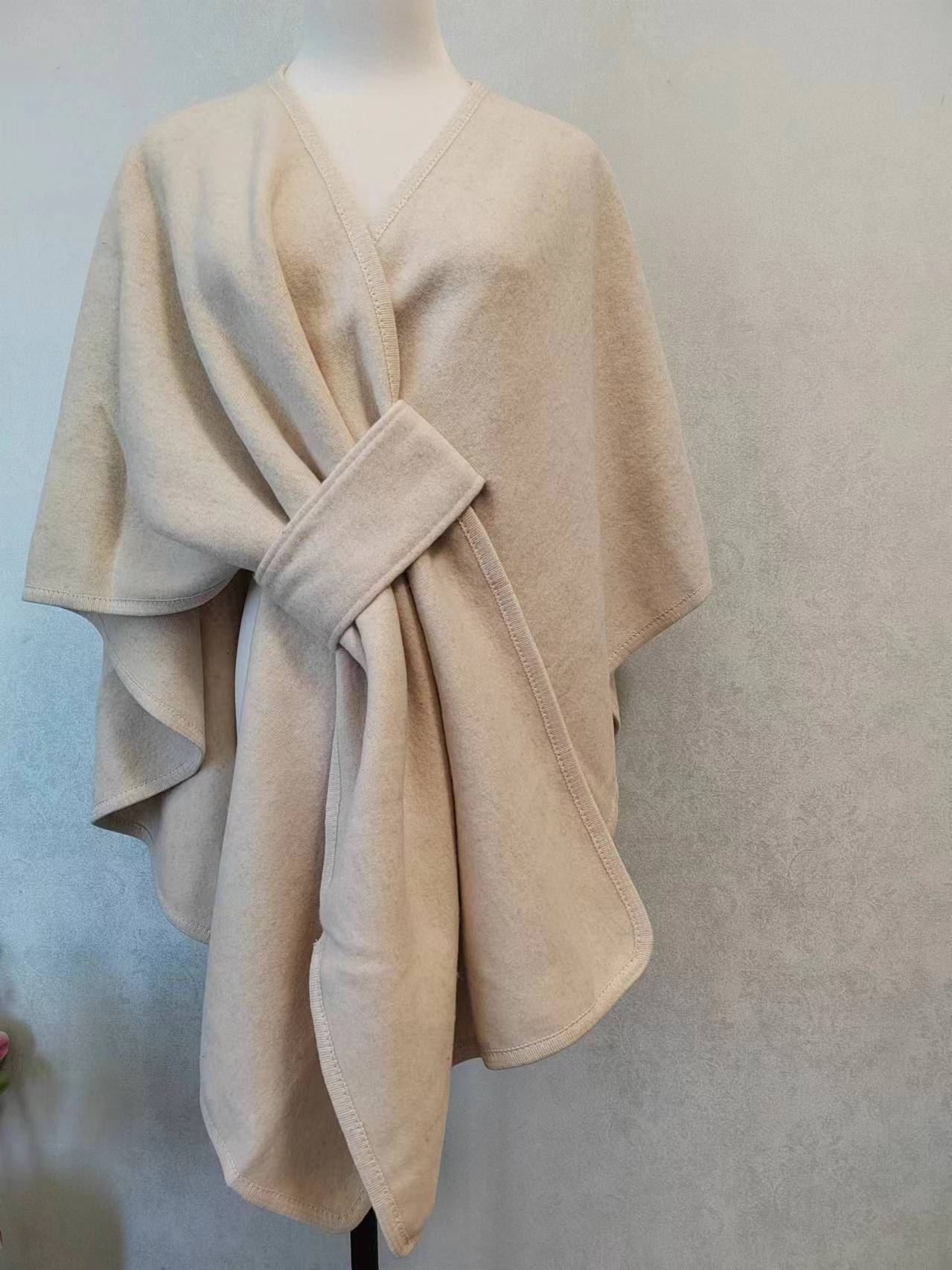 Danis Fur Collar Cape And Shawl